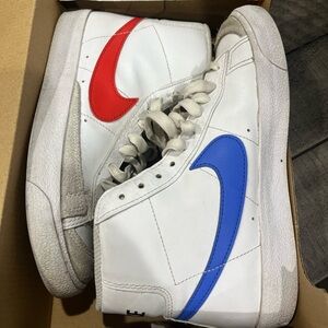 Nike Blazer ‘77 Mid size 5Youth